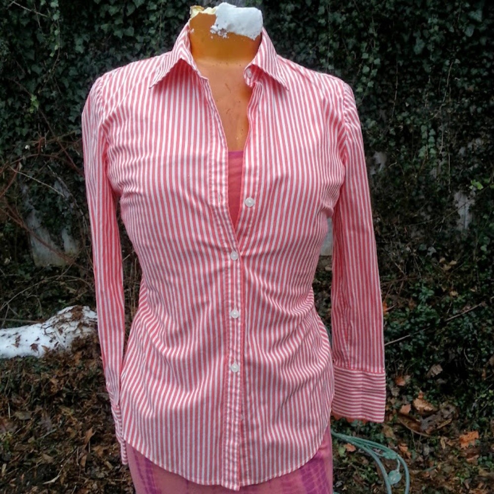 Calvin Klein Salmon & White Striped Button-up fitted shirt szS